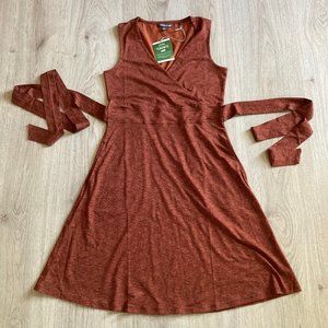 Toad&Co Cue Wrap Sleeveless Dress in Cinnamon herringbone